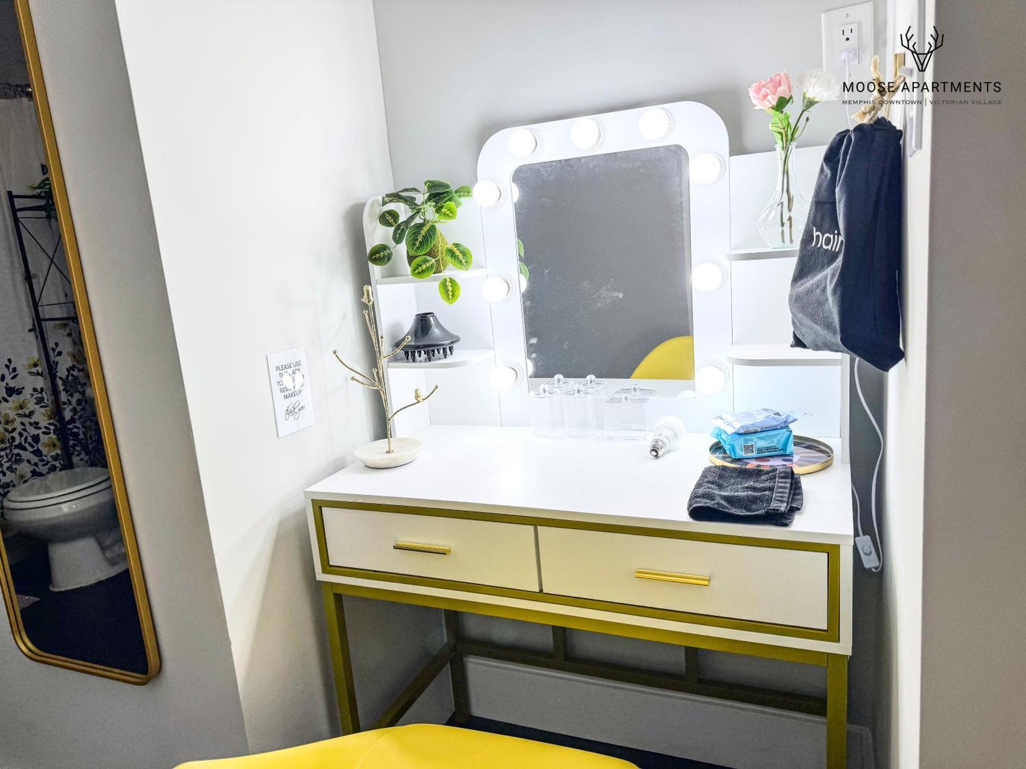 The Moose #12 - Brand New Modern Luxe Loft With Free Parking, King Bed & Fast Wifi Apartman MemphisMemphis  Kültér fotó